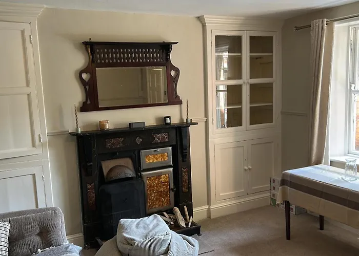 1 Bedroom With Garden *