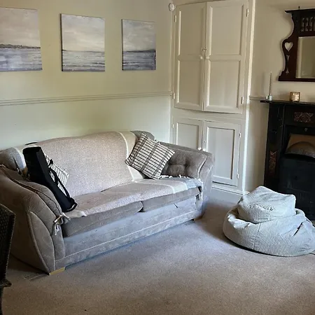 Апартаменты 1 Bedroom With Garden