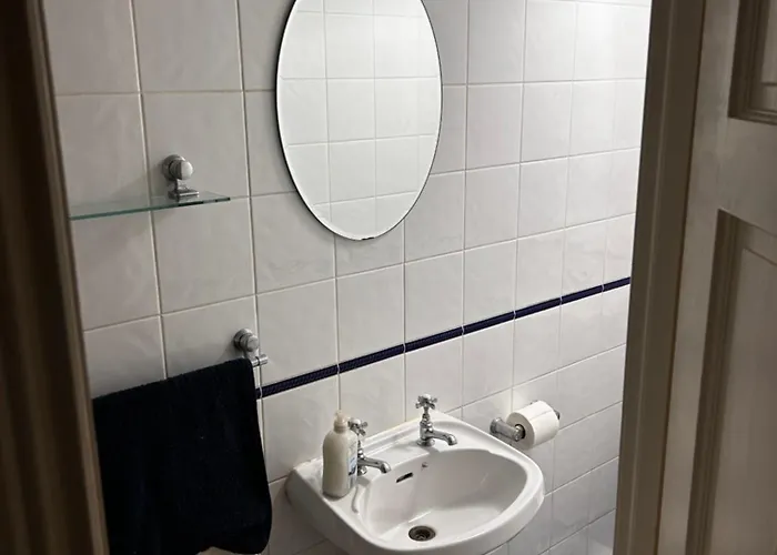 1 Bedroom With Garden Daire *